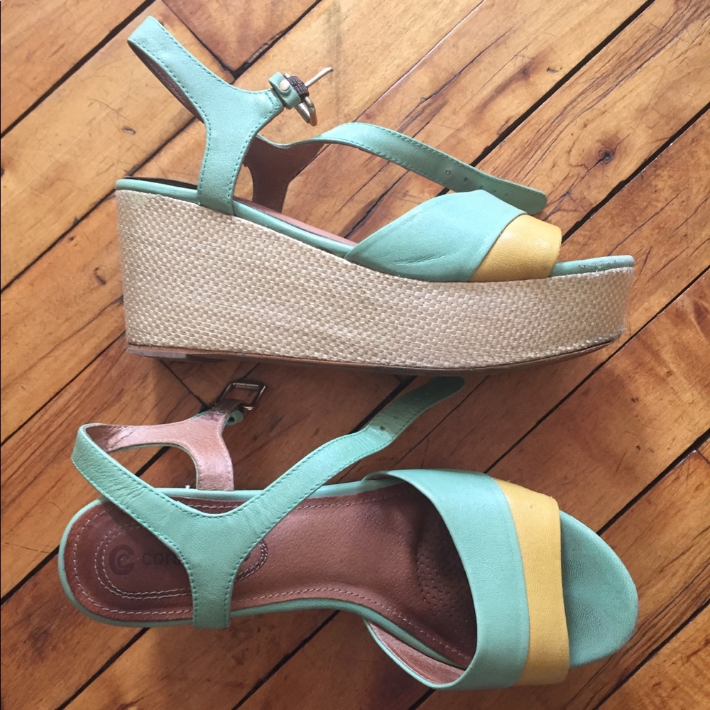 Platform sandals